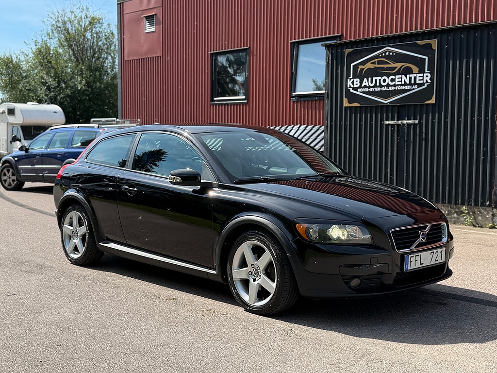 Volvo C30 2.0 Momentum Euro 4 NY SERV