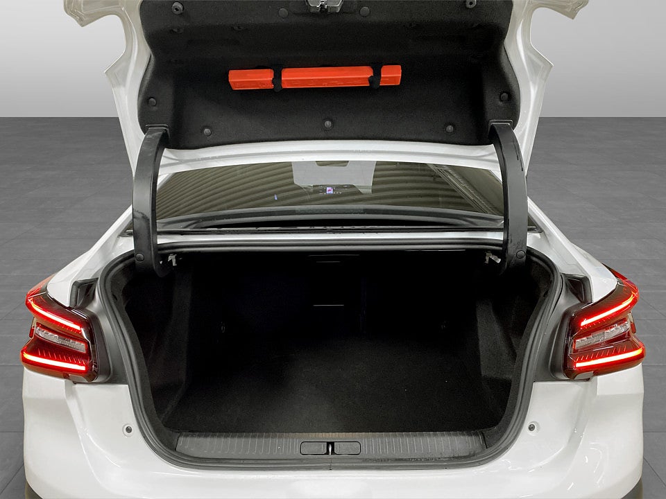 Bild på Citroën C4 X Shine 1.2 PT 130hk Aut - B-KAMERA, CARPLAY