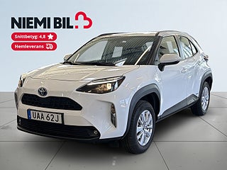 Toyota Yaris Cross Hybrid e-CVT Active S&V-Hjul/Backkamera/Rattvärme/BT – bild 1