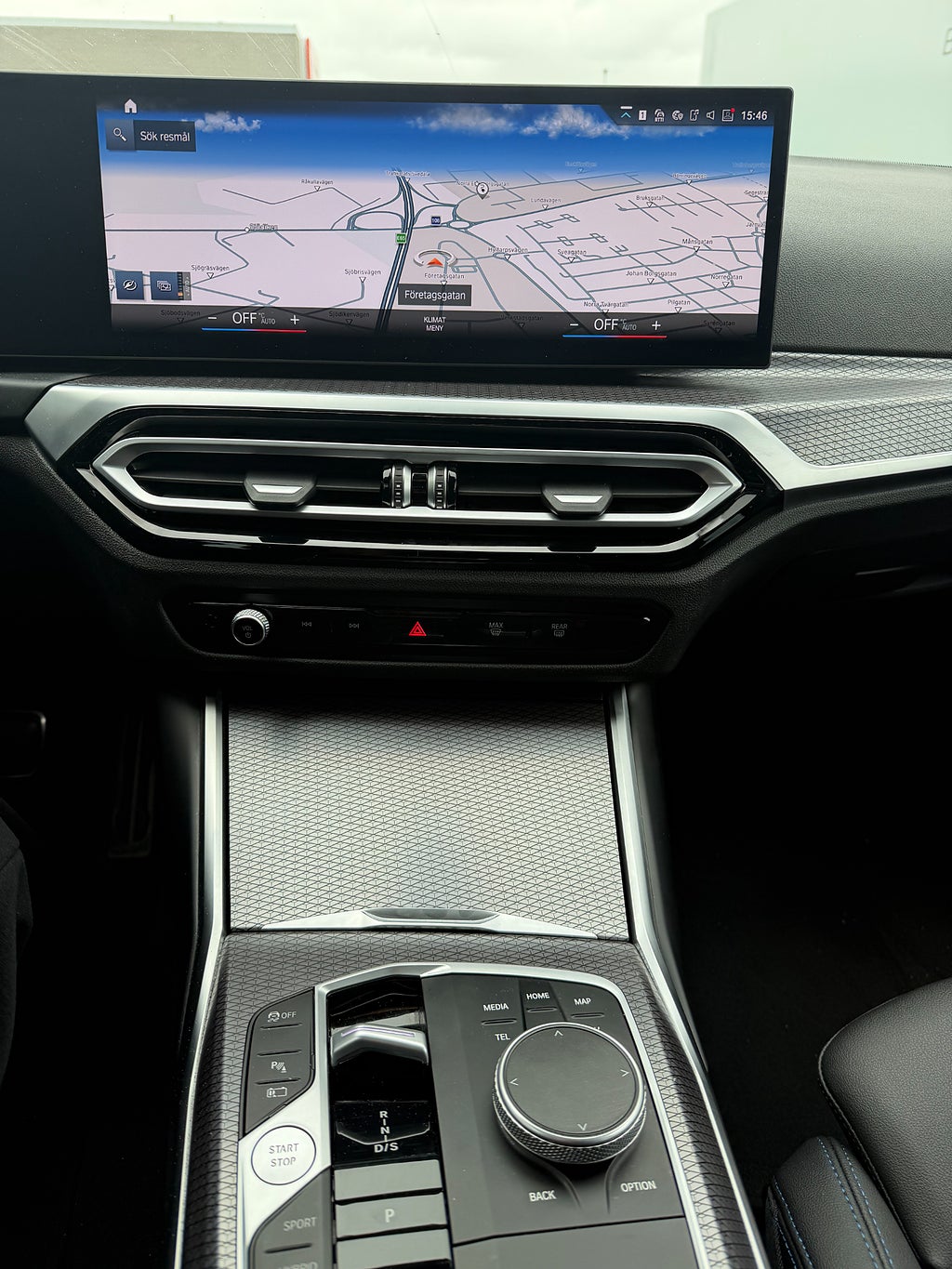 BMW 330e xDrive M Sport / Värm / Wide / Drag