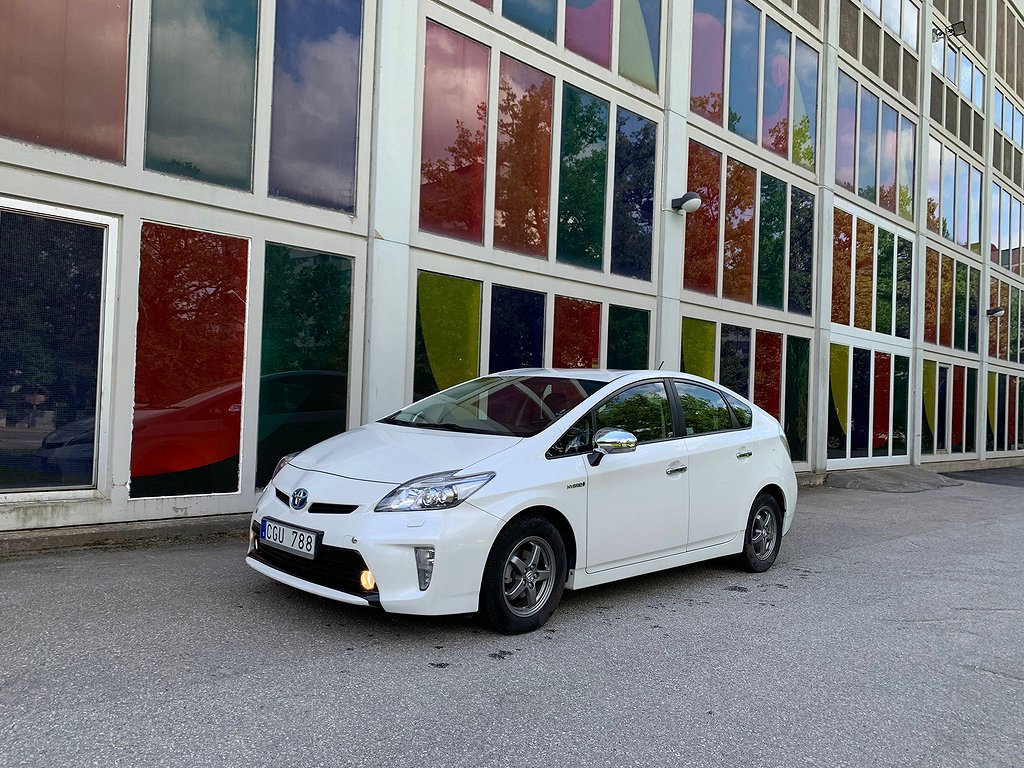 Toyota Prius Hybrid CVT EXECUTIVE 4900 MIL 136hk
