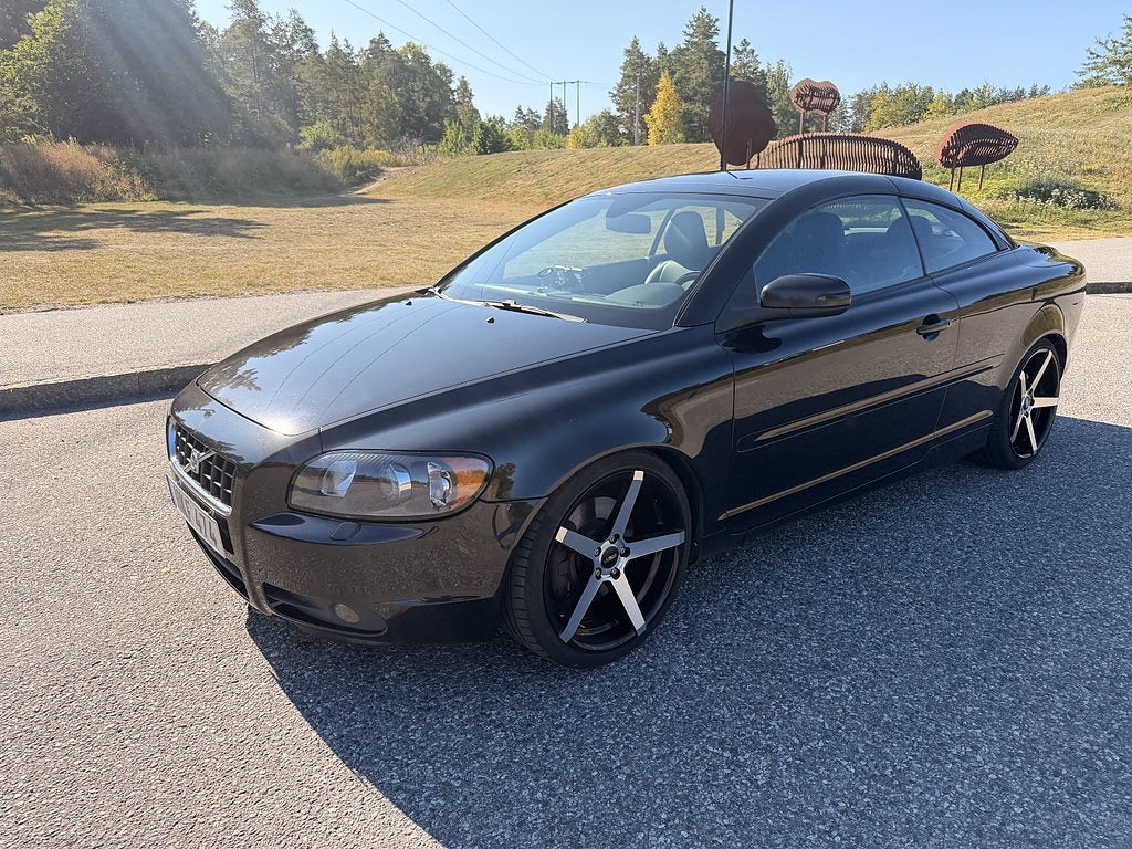 Volvo C70 Svensksåld C70 cab med d5a