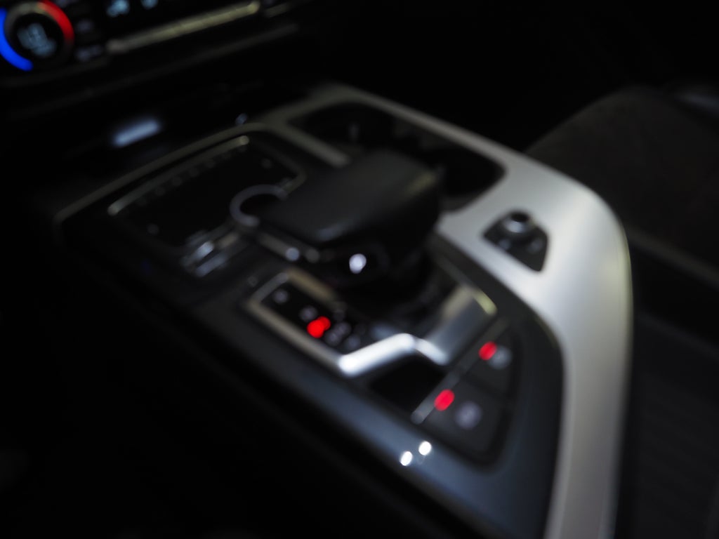Audi Q7 TDI 272hk S-line  7-sits |Drag|Navi|Kamera|D-värm| 2018