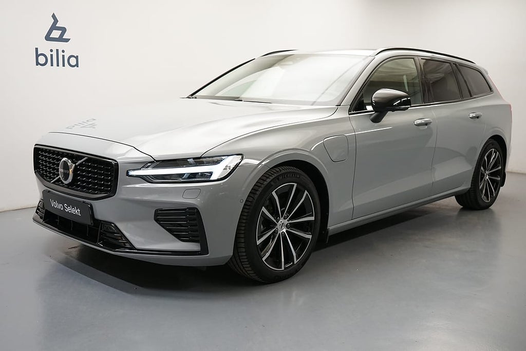 Volvo V60 T6 Plus Dark Nordic Edition, HarmanKardon Premi...