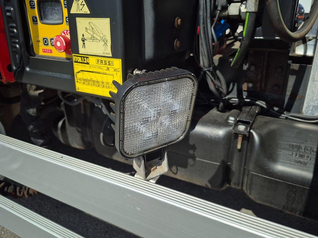 Iveco Daily 72C18 Automat Kranbil Fassi Kran Euro 6