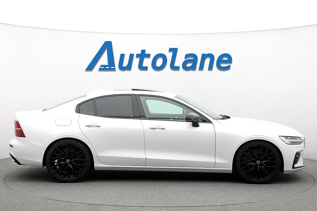 Volvo S60 B5 AWD R-Design Panorama, Kamera, H/K,  20", Drag 250hk