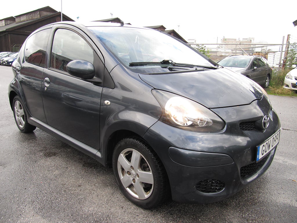 Toyota Aygo 5-dörrar 1.0 VVT-i Euro 4 AC/SERVAD/Besiktad