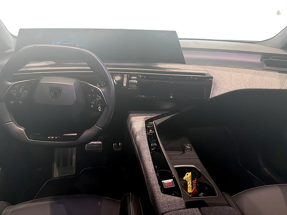 Bild på Peugeot 3008 GT Hybrid 145hk Aut B-KAMERA CARPLAY