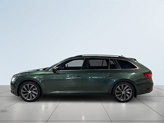 Skoda Superb Kombi TDI 4×4 Business Edt L&K Dvärm Canton Drag SoV – bild 4