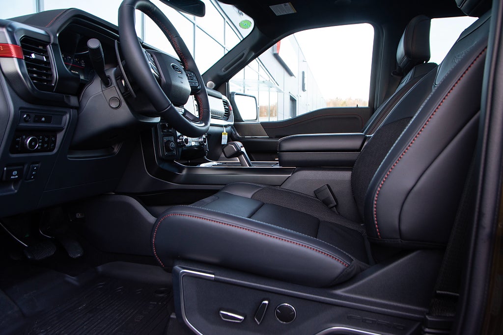 Ford F-150 NYA RAPTOR 2025 / FOX RACING SHOX / OMG LEVERANS