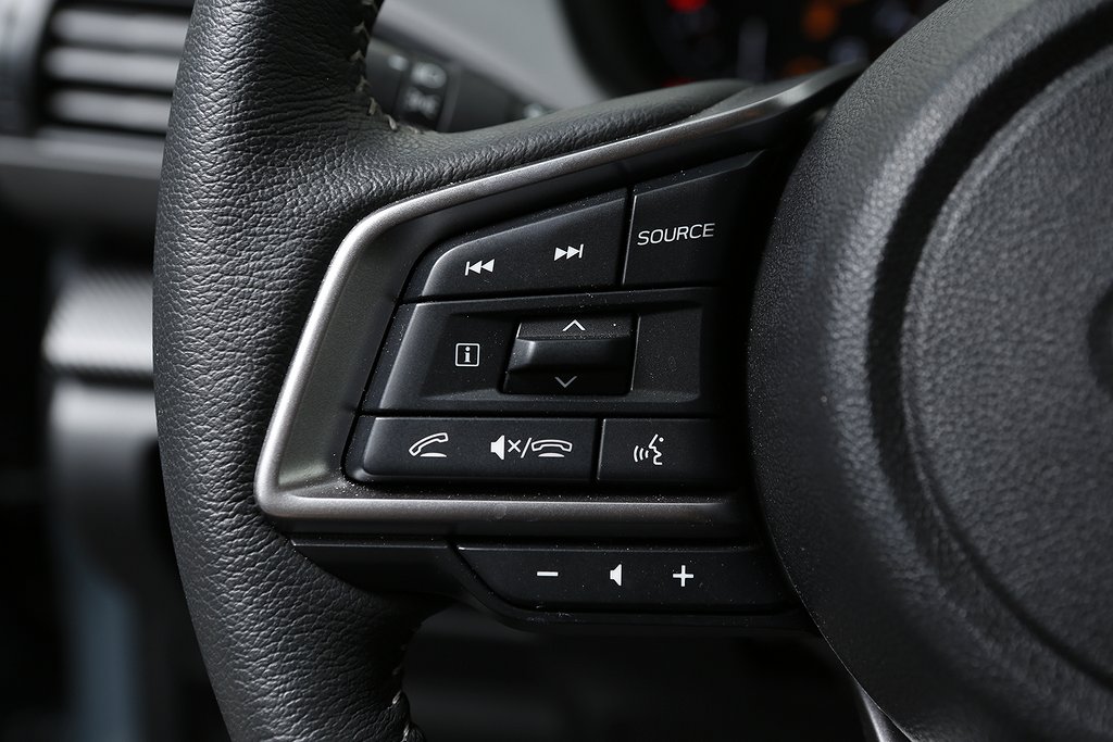 Subaru Crosstrek 2.0i e-Boxer Limited AWD CVT | Låg Skatt 2025