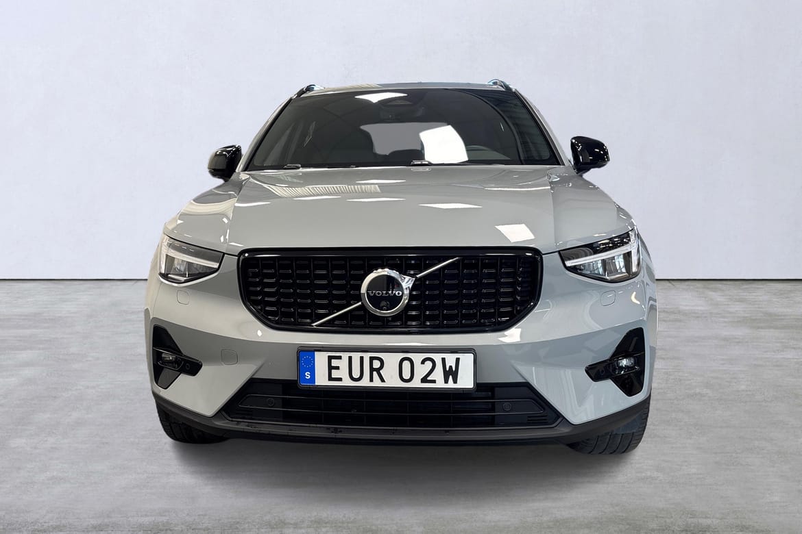 Volvo XC40 B3 Plus Dark 2025, bild 7/10