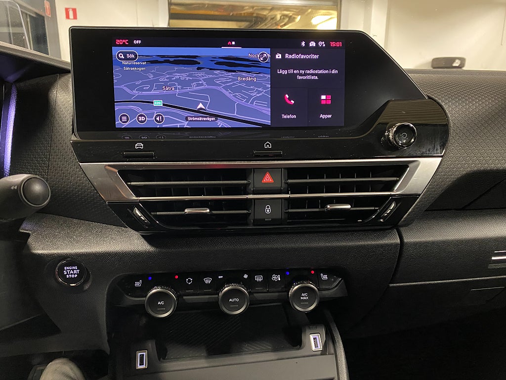 Bild på Citroën C4 X SHINE 1.2 PT 130hk Aut - CARPLAY, RATTVÄRME
