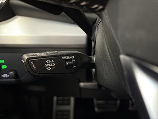 Audi Q5 40 TDI quattro Comfort S Line S&V-däck/Drag/Dvärm