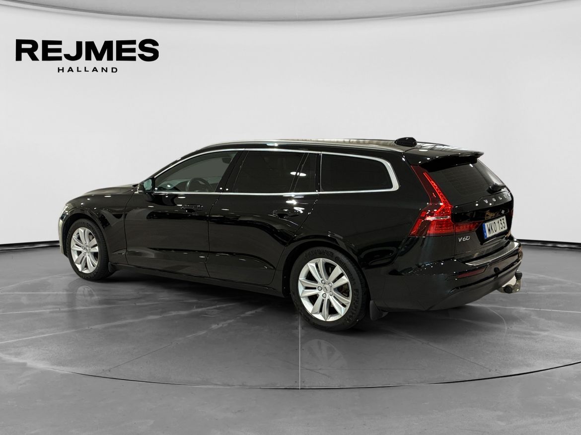 Volvo V60 D3 Momentum Advanced Edition 2019, bild 2/10