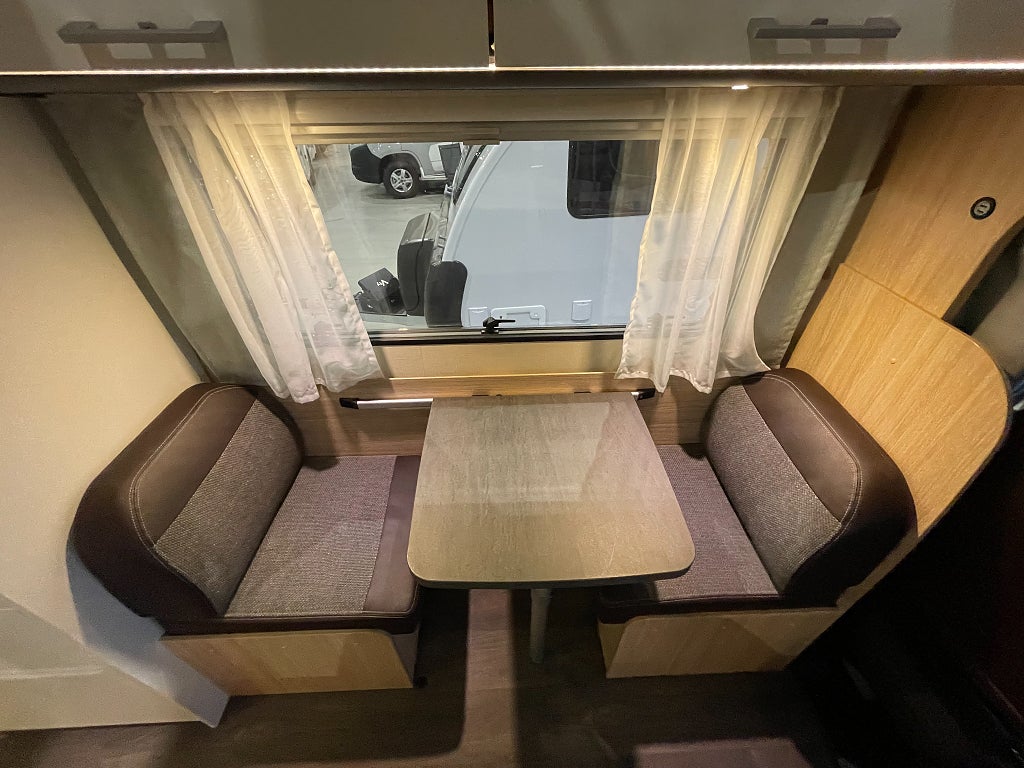 Sunlight A 72 / Automat 150hk / Våningssäng / 6 bältad /  - Sunlight