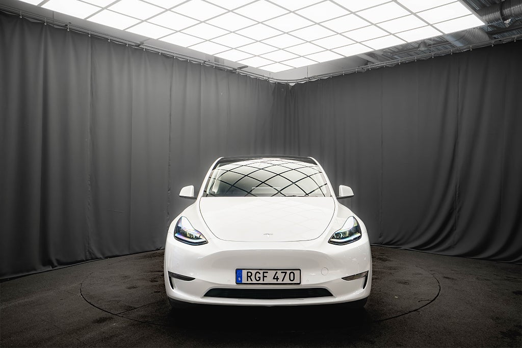 Tesla Model Y Long Range AWD DRAG PANO LÄDER 1-ÄGARE MOMS KAMERA