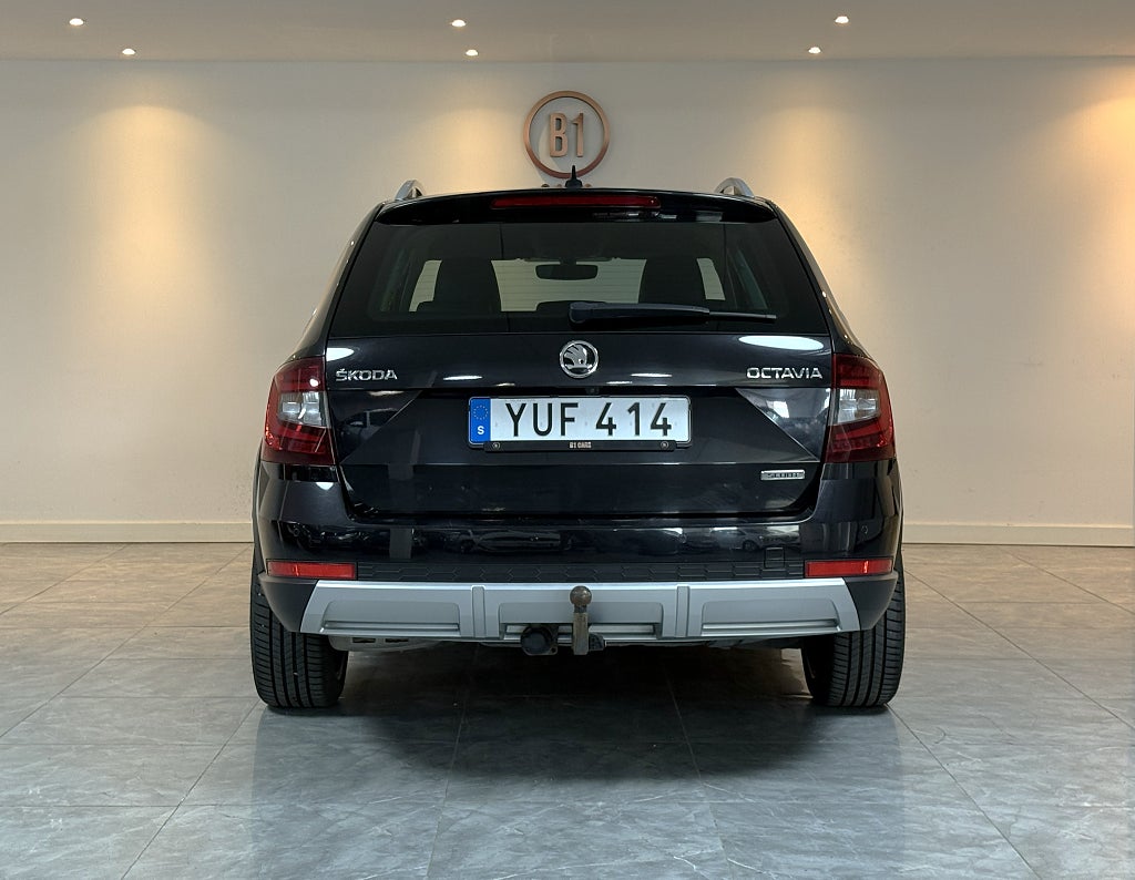 Skoda Octavia Scout 2.0 TDI SCR 4x4 PREMIUM D-VÄRMARE KELYSS CANTON B-KAM