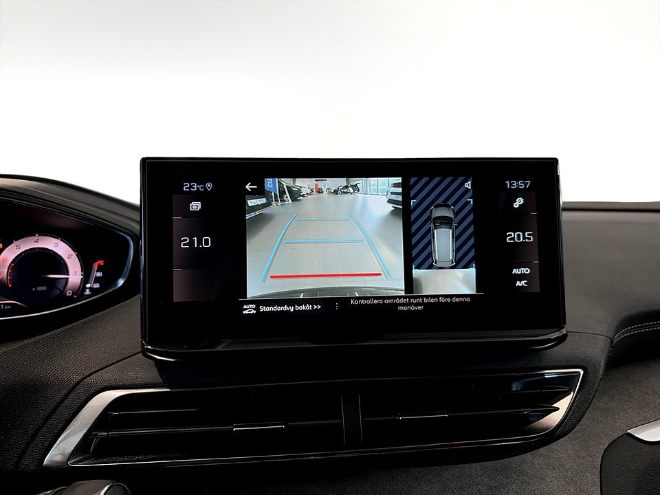 Bild på Peugeot 5008 GT 1.2 PT 130hk Aut 7-SITS B-KAMERA CARPLAY