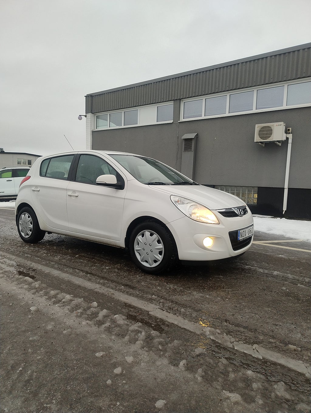 Hyundai i20 5-dörrar 1.2 Premium .S+V.däck.Ny ser.Bes till jan 2027
