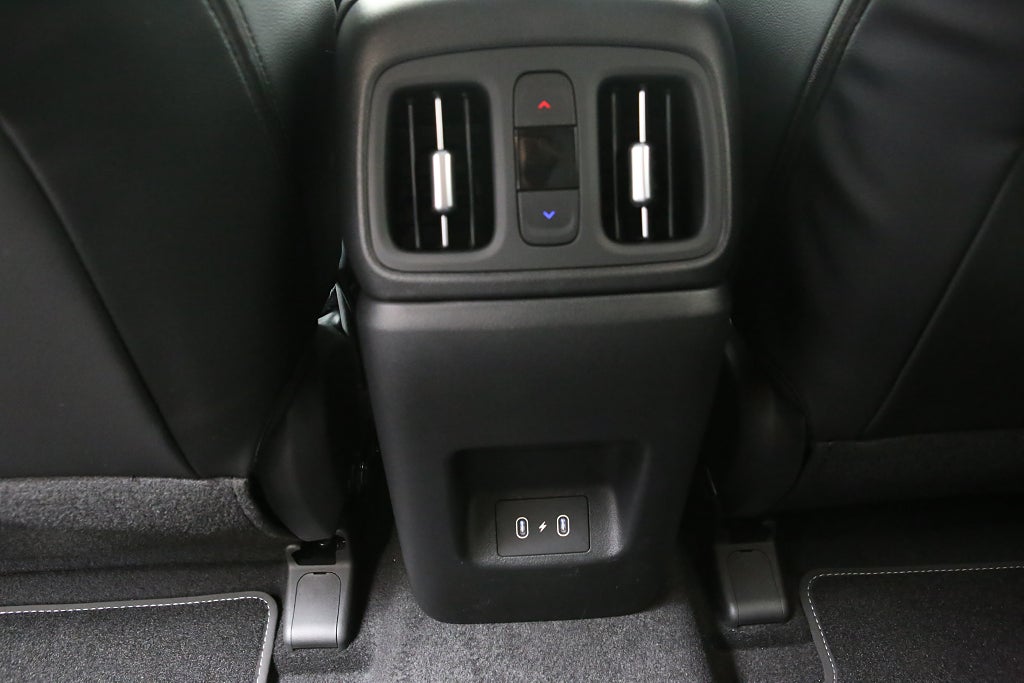 Hyundai Tucson Plug-In 4WD Essential V-hjul 30.000:- Rabatt