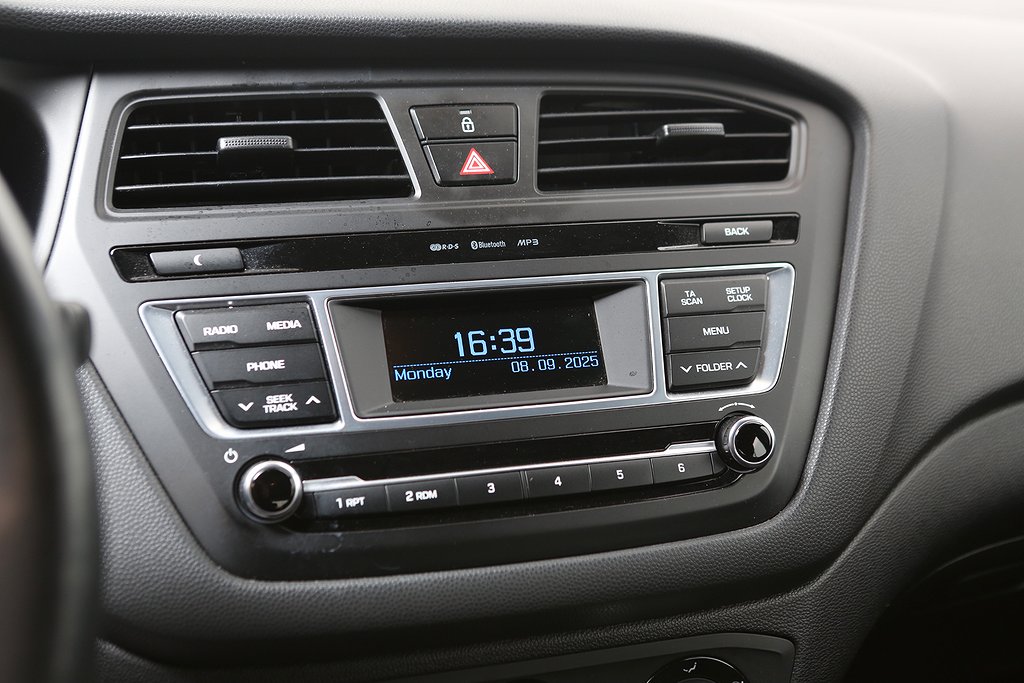 Hyundai i20 1,2 Move! 5D Bluetooh Nyservad 2018