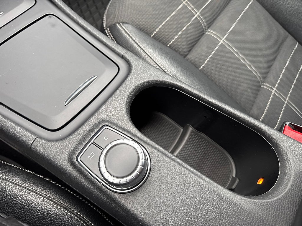 Mercedes-Benz CLA220 220 CDI 170hk Automat Urban Line Kamera 1224kr/månaden 2015, bild 14
