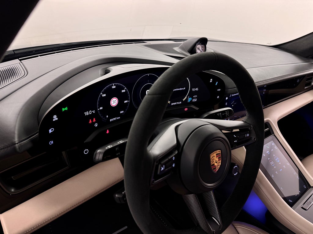 Porsche Taycan 2020 - miniatyr 4