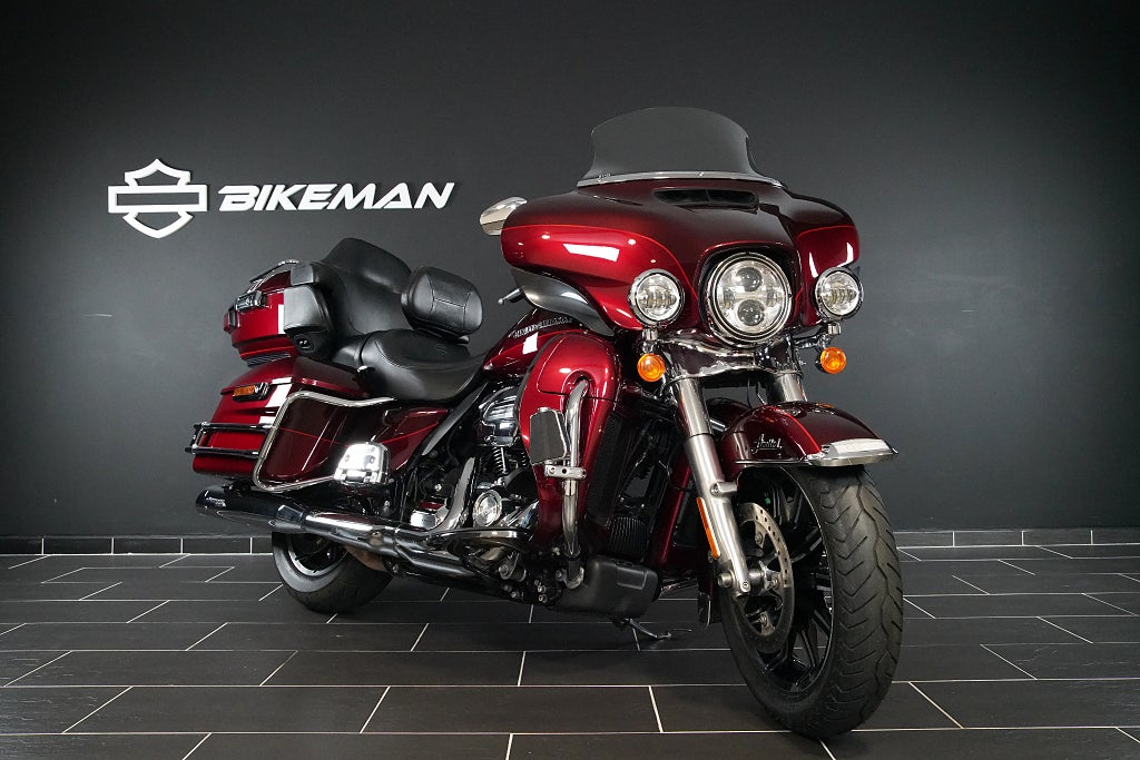 Harley-Davidson FLHTK Electra Glide Ultra Limited Screamin' Eagle