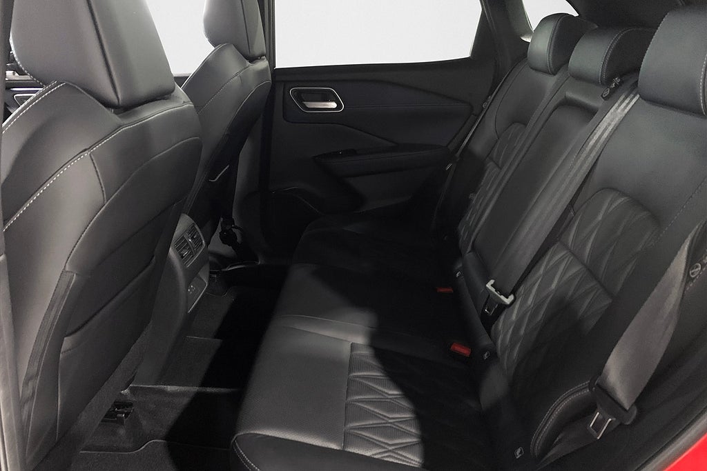 Nissan Qashqai 1.3 158hk Tekna+ |Drag|Pano|Läder|HUD|Kamera| 2022