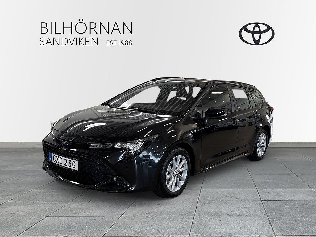 Toyota Corolla 1,8 Touring Sports Activeplus Vinterhjul