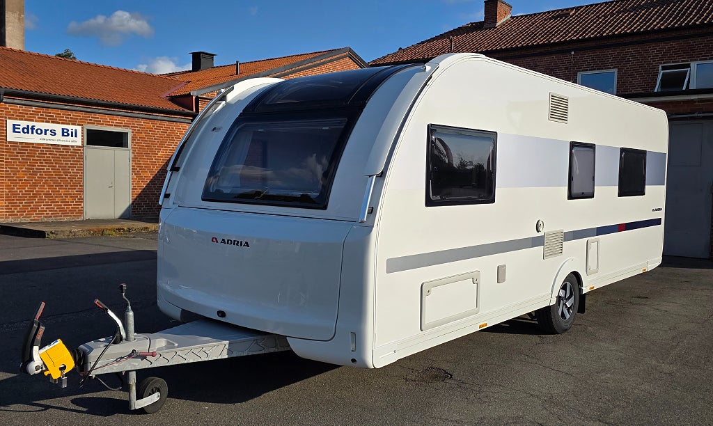 Adria Adora 593 UP Queenbed AC Markis