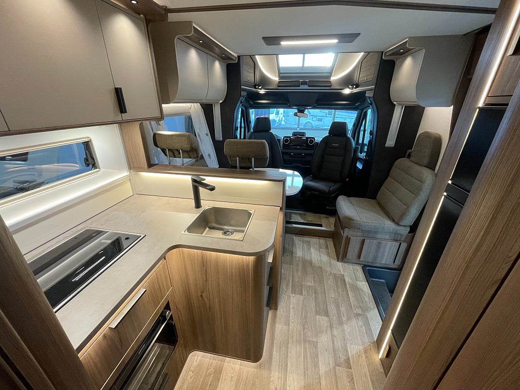 Kabe TMX 810 LGB /Cinderella/5 bältad/Mercedes 170hk/ALDE - Kabe