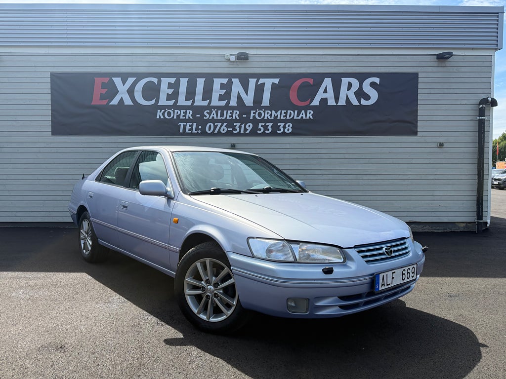 Toyota Camry 2.2