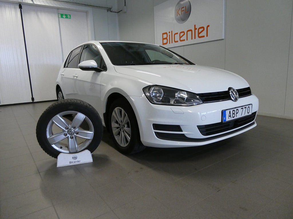 Volkswagen Golf 1.2 TSI Adaptiv-Sommar & Vinterdäck*426 kr årsskatt*