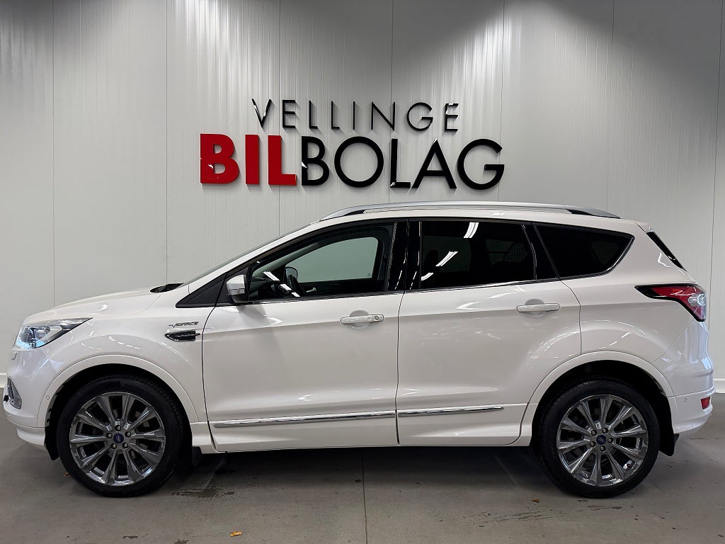 Ford Kuga 1.5 EcoBoost Automat Vignale Skinn Kamera Värmare