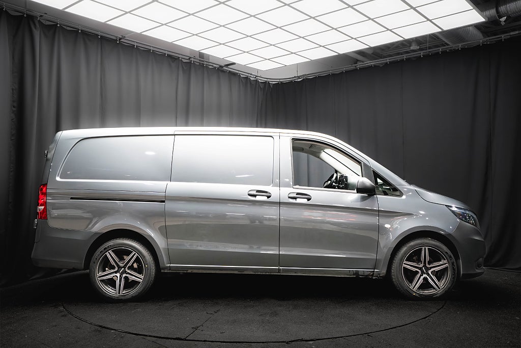 Mercedes-Benz Vito 114 CDI LÅNG L2 D-VÄRMARE DRAG KAMERA MOMS 1-ÄGARE