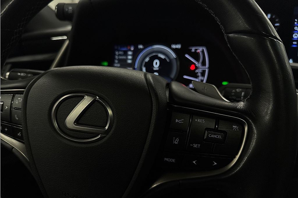 Lexus ES ES300h Limited Edition, Läder, FR 2,95%, kamera, Navi