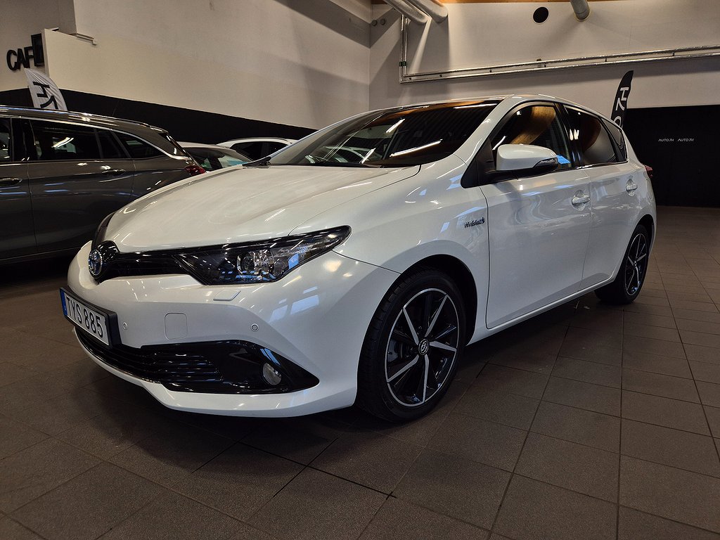 Toyota Auris Hybrid e-CVT 136hk Touch & Go Edition 