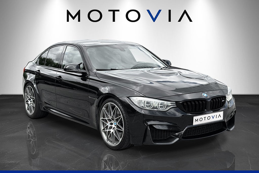 BMW M3 Keramiska Kolfiber H/K Backkamera Sportavgas SV-SÅLD
