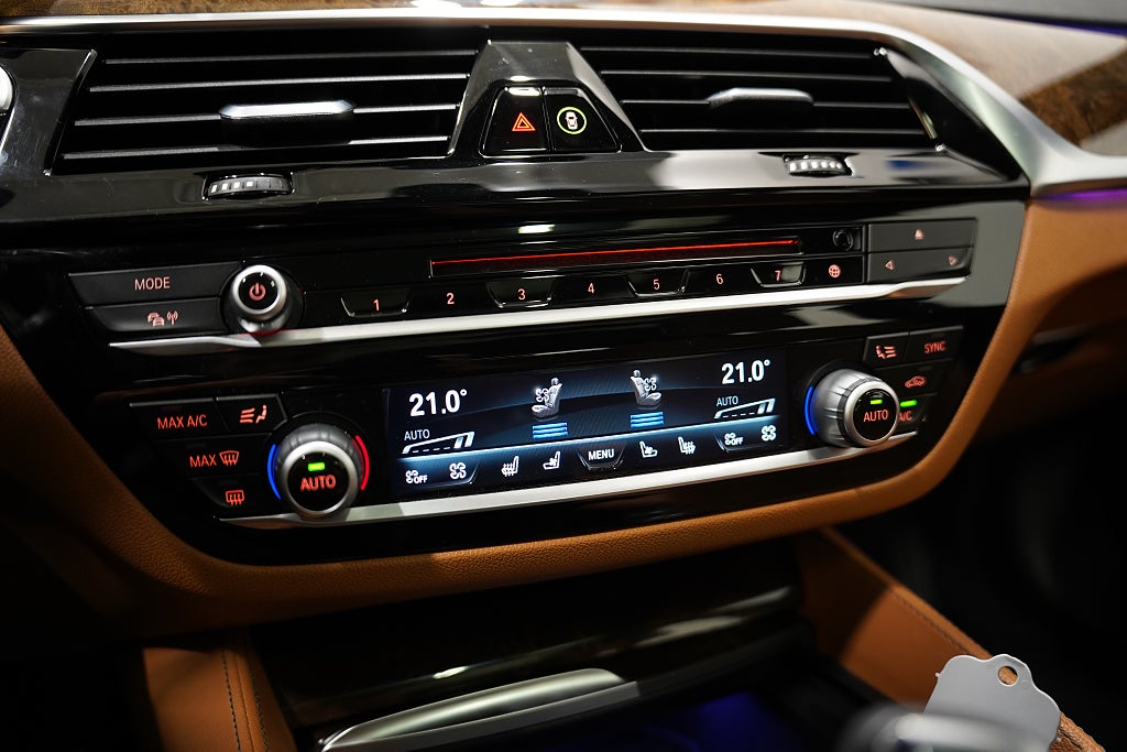 BMW 530D xDrive 265hk M Sport H/K Panorama HUD 360° Venti D-värm
