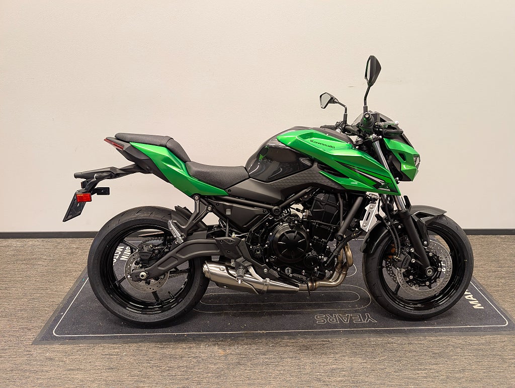 Kawasaki Z650s 