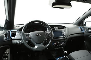 Halvkombi Hyundai i20 13 av 27