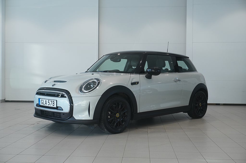 MINI Cooper 3,65% ränta SE Essential Navi CarPlay PDC LED