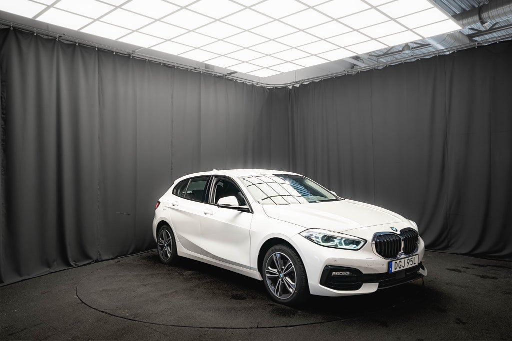 BMW 118I Sport Line SHADOW LINE SPORTSTOLAR