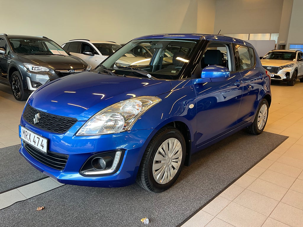 Suzuki Swift 5-dörrar 1.2 DOHC 16V VVT Kupévärmare S&V hjul 1 ägare