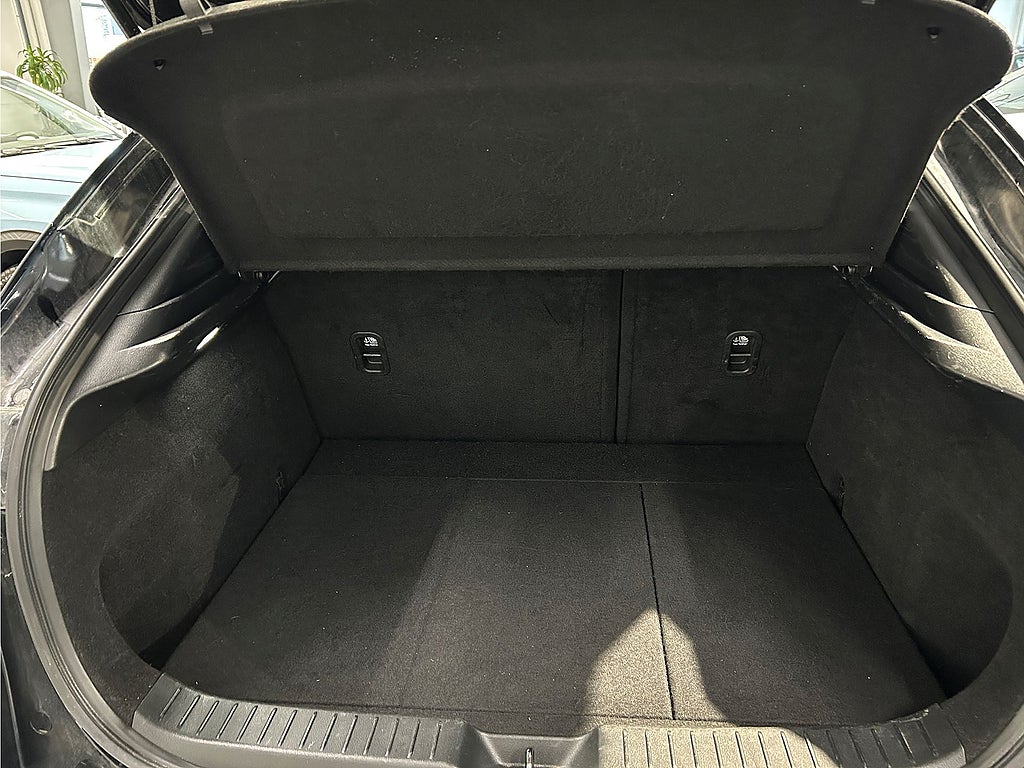 Bild på Mazda CX-30 Sky 2.0 150hk - B-KAMERA, CARPLAY