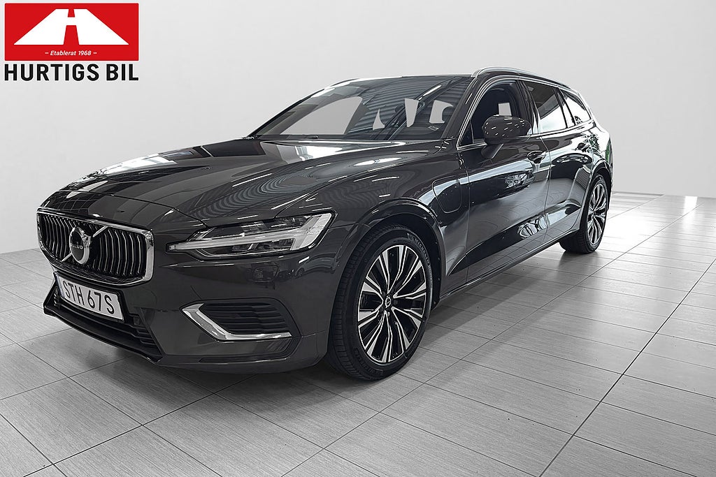 Volvo V60 Recharge T6 AWD Geartronic Core Edition Drag