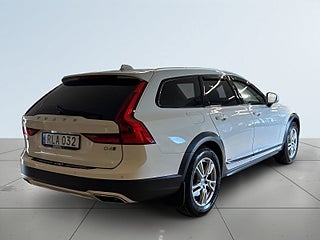 Volvo V90 Cross Country D4 AWD Aut Inscription Pro Drag Navi Bkamera Mvärme S&V – bild 6