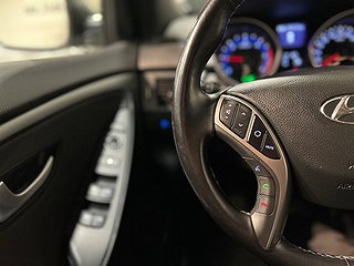 Hyundai i30 5-dörrar 1.6 Premium Mvärm Psens Rattvärme SoV